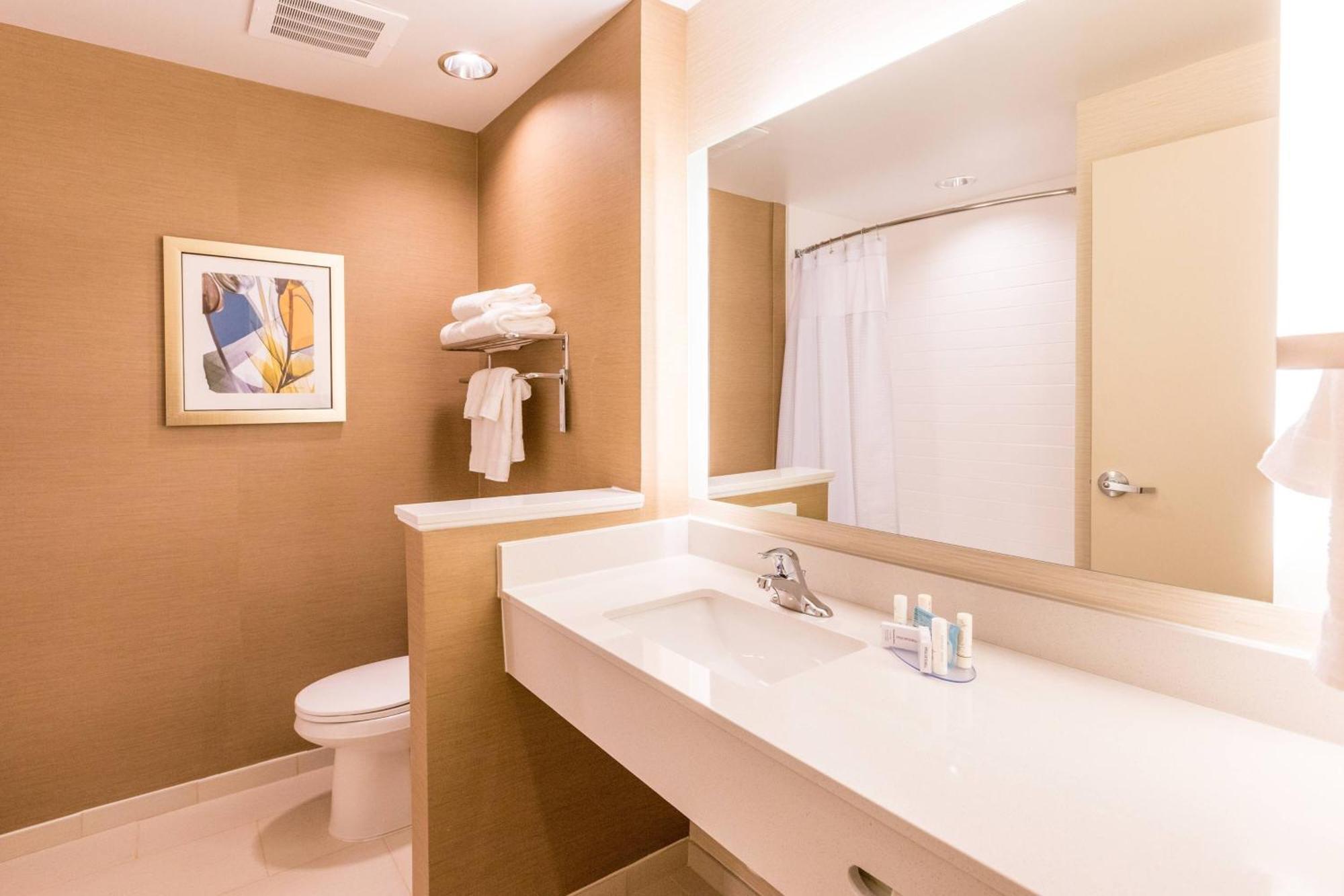 Fairfield Inn & Suites By Marriott Atlanta Акуърт Екстериор снимка