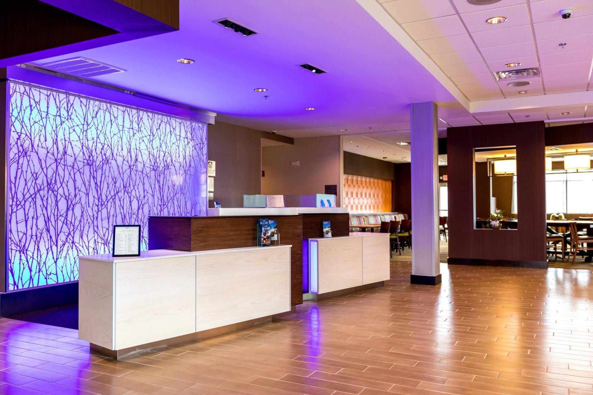 Fairfield Inn & Suites By Marriott Atlanta Акуърт Екстериор снимка